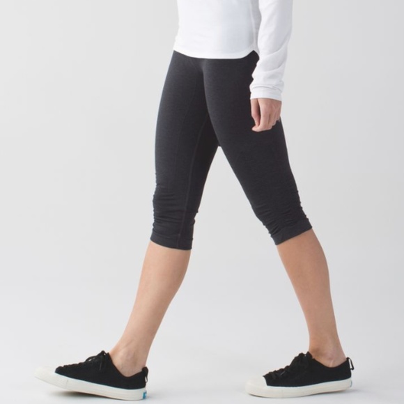 Lululemon In The Flow Crop II Heathered Deep Coal - Picture 4 of 7